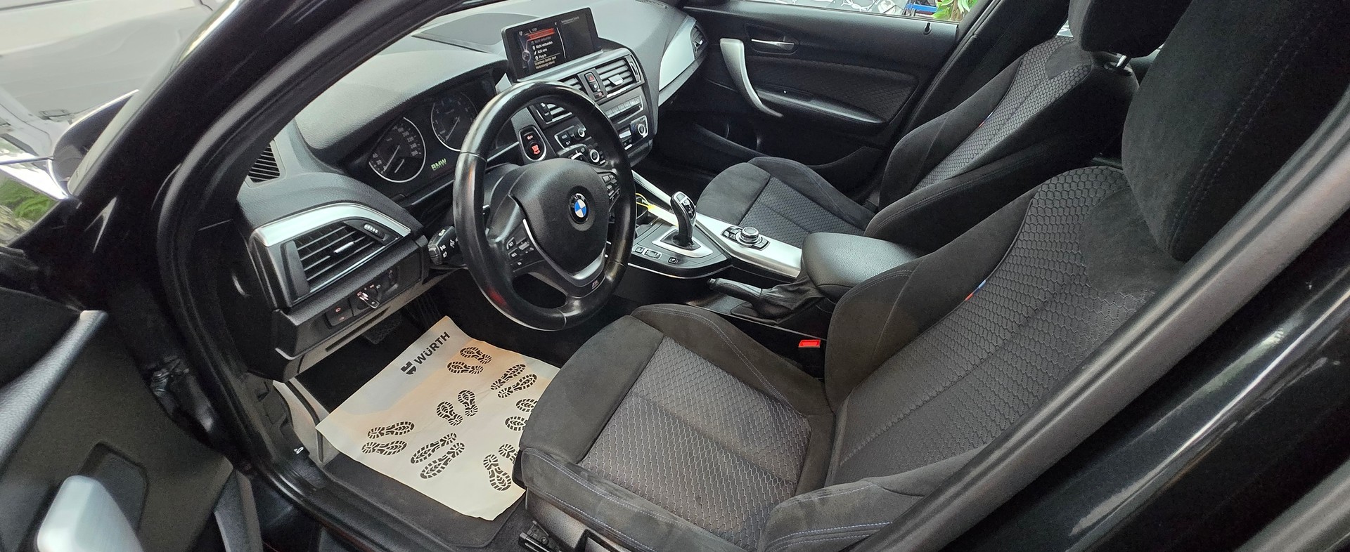 BMW 125i Steptronic-image-9