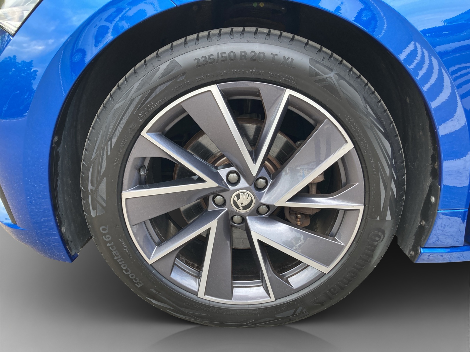 SKODA Enyaq iV 60 SportLine-image-16