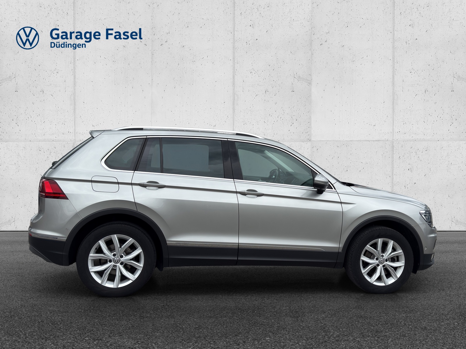 VW Tiguan 2.0 TDI SCR Highline 4Motion DSG-image-5
