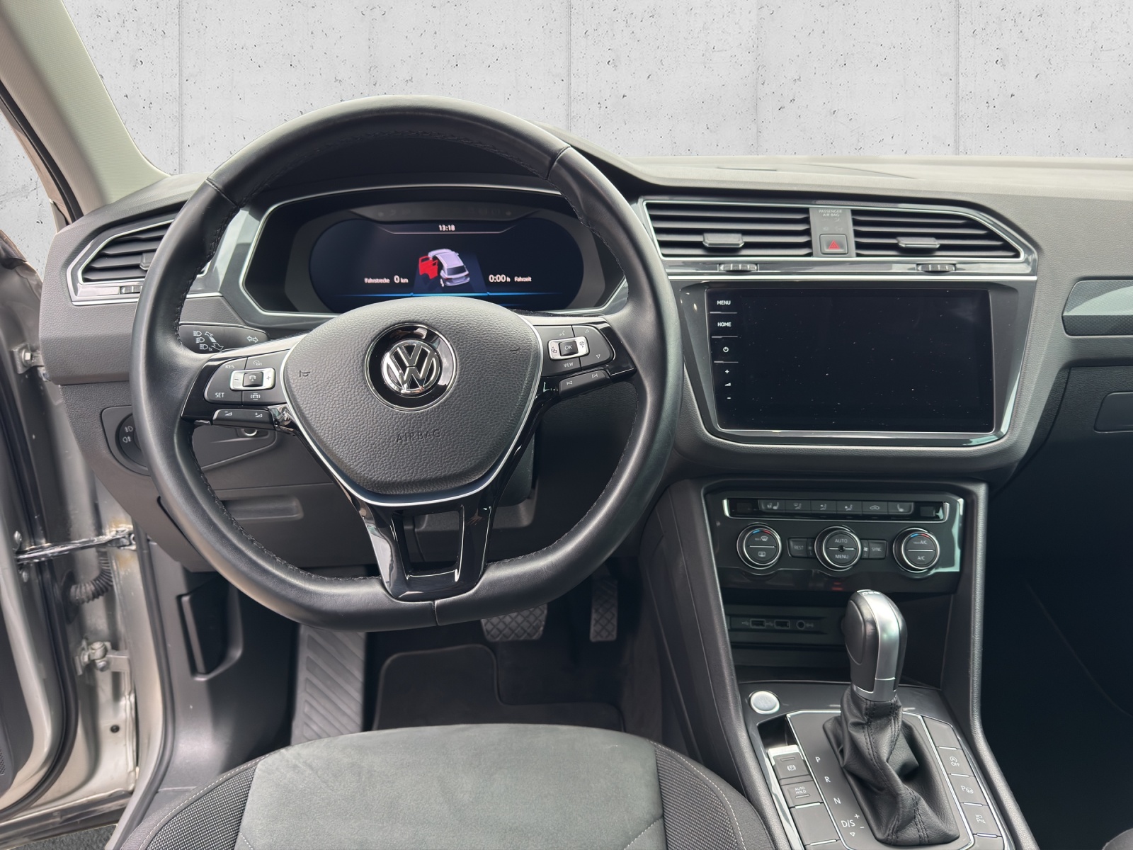 VW Tiguan 2.0 TDI SCR Highline 4Motion DSG-image-13