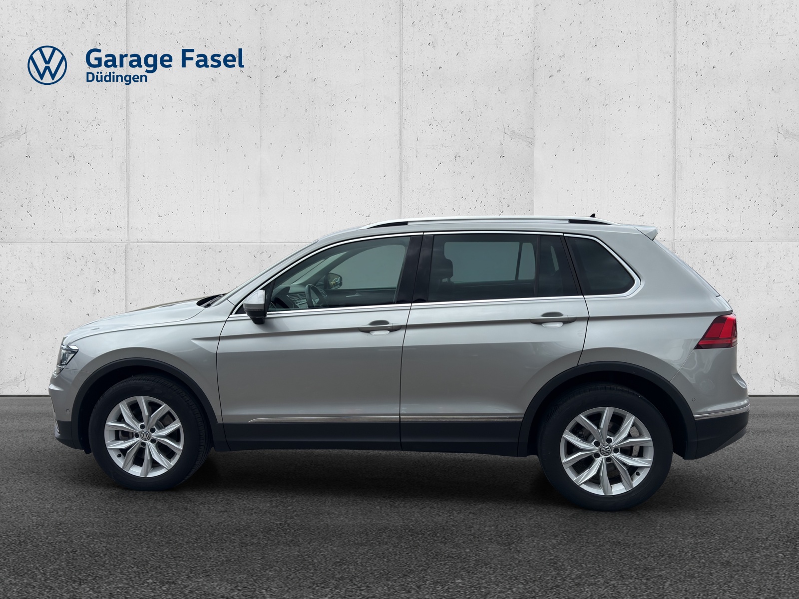 VW Tiguan 2.0 TDI SCR Highline 4Motion DSG-image-1
