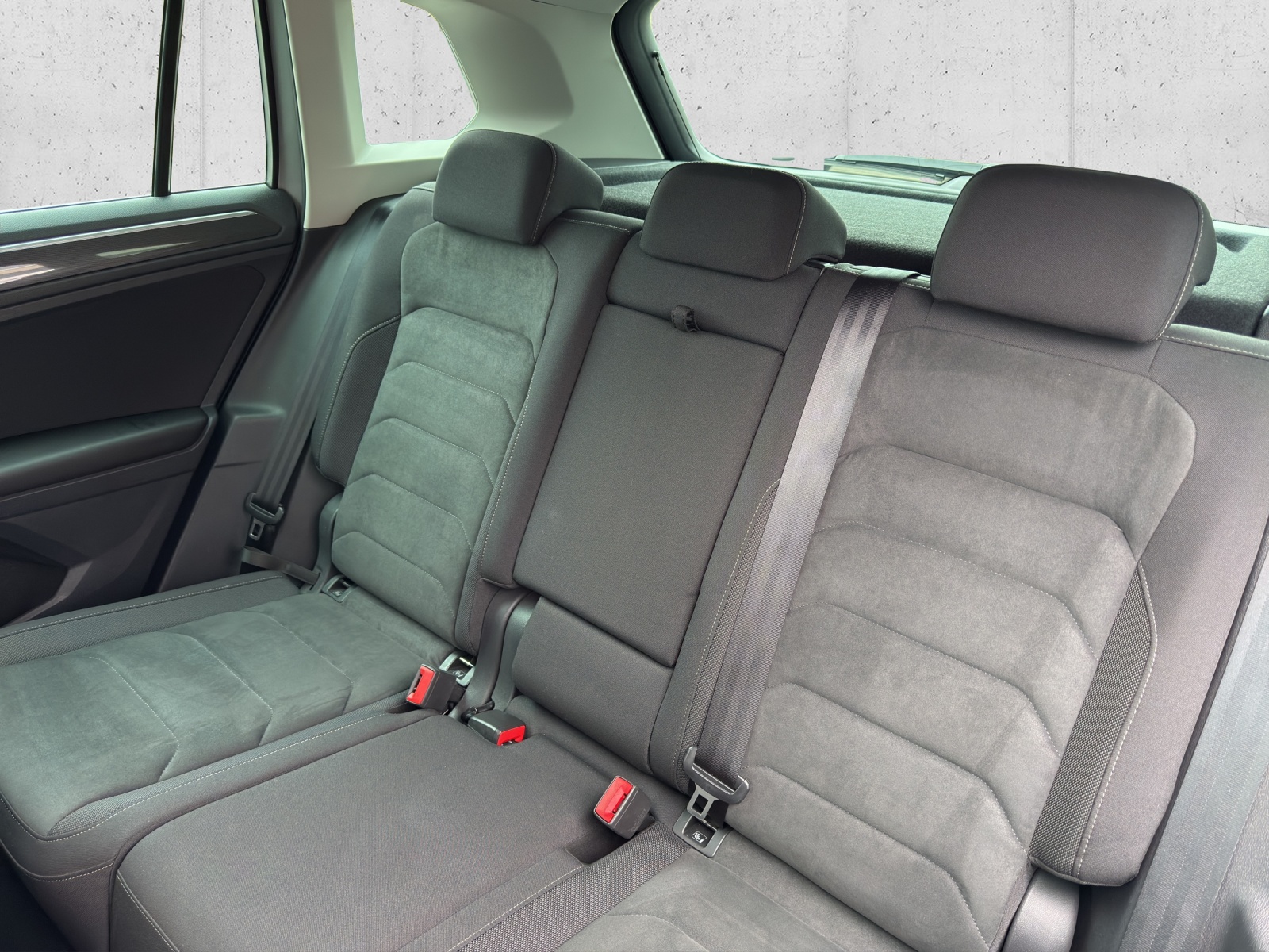 VW Tiguan 2.0 TDI SCR Highline 4Motion DSG-image-12