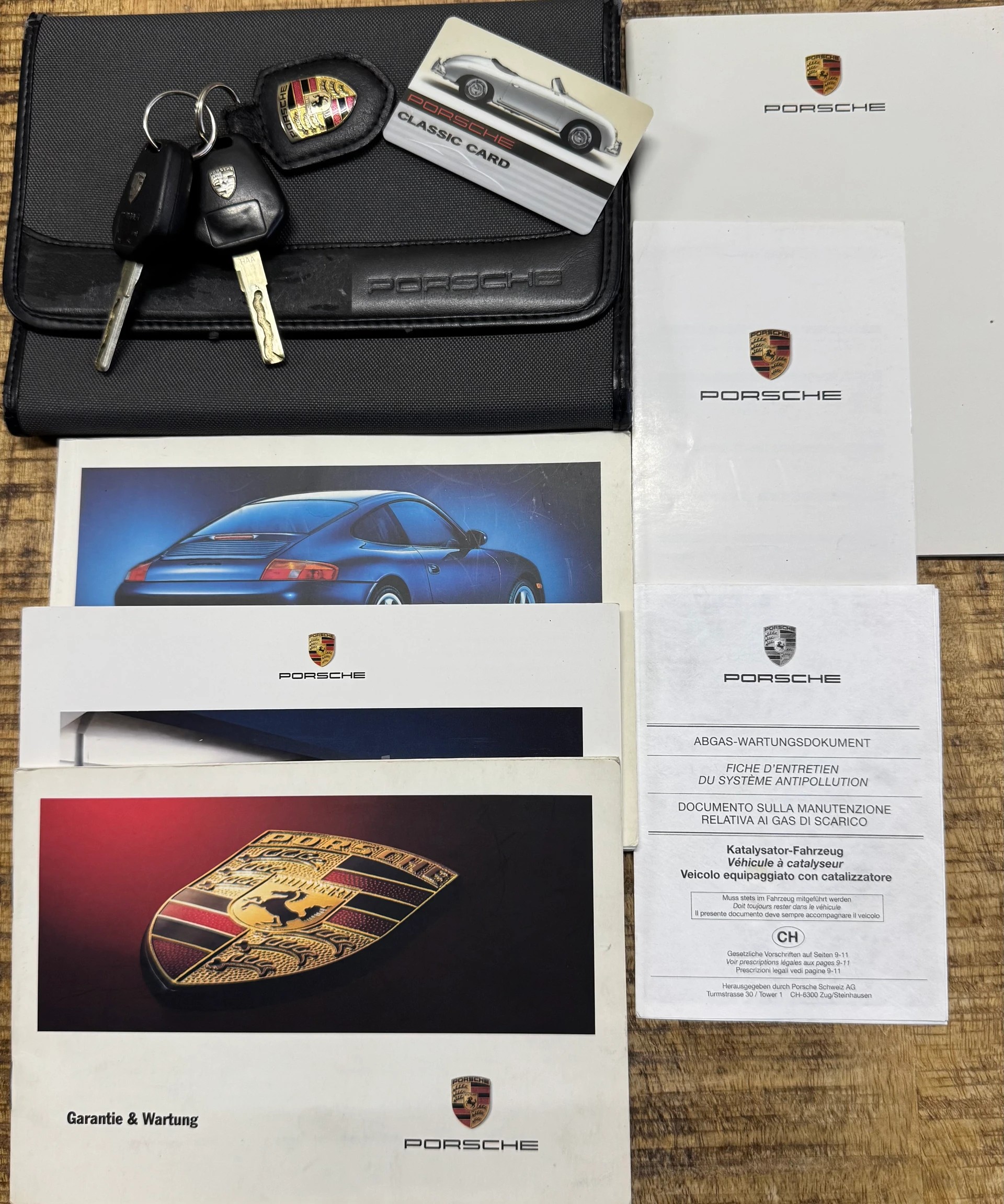 PORSCHE 911 Carrera-image-18