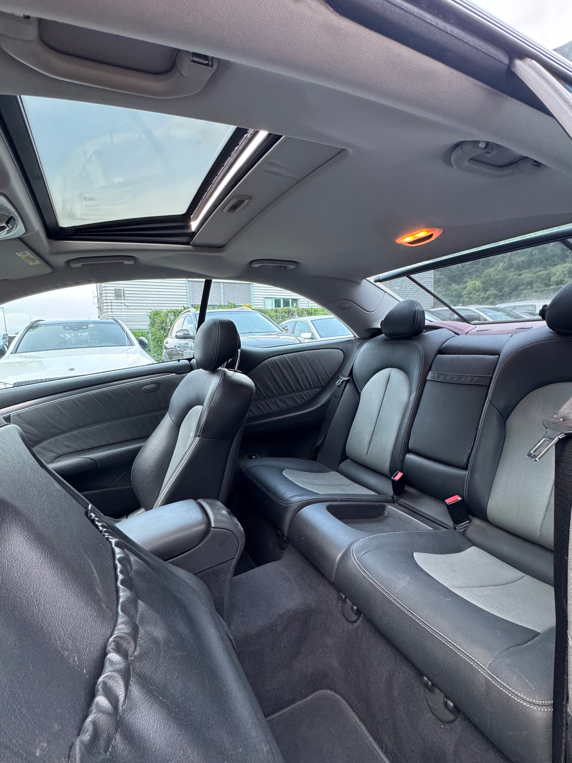 MERCEDES-BENZ CLK 500 Elégance Automatic-image-5