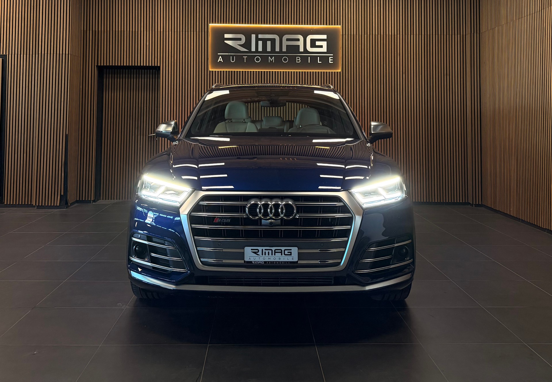 AUDI SQ5 3.0 TFSI quattro S-tronic | Vollausstattung | Frisch ab Service | MFK | CarVertical | Massagesitze-showroom-element-1