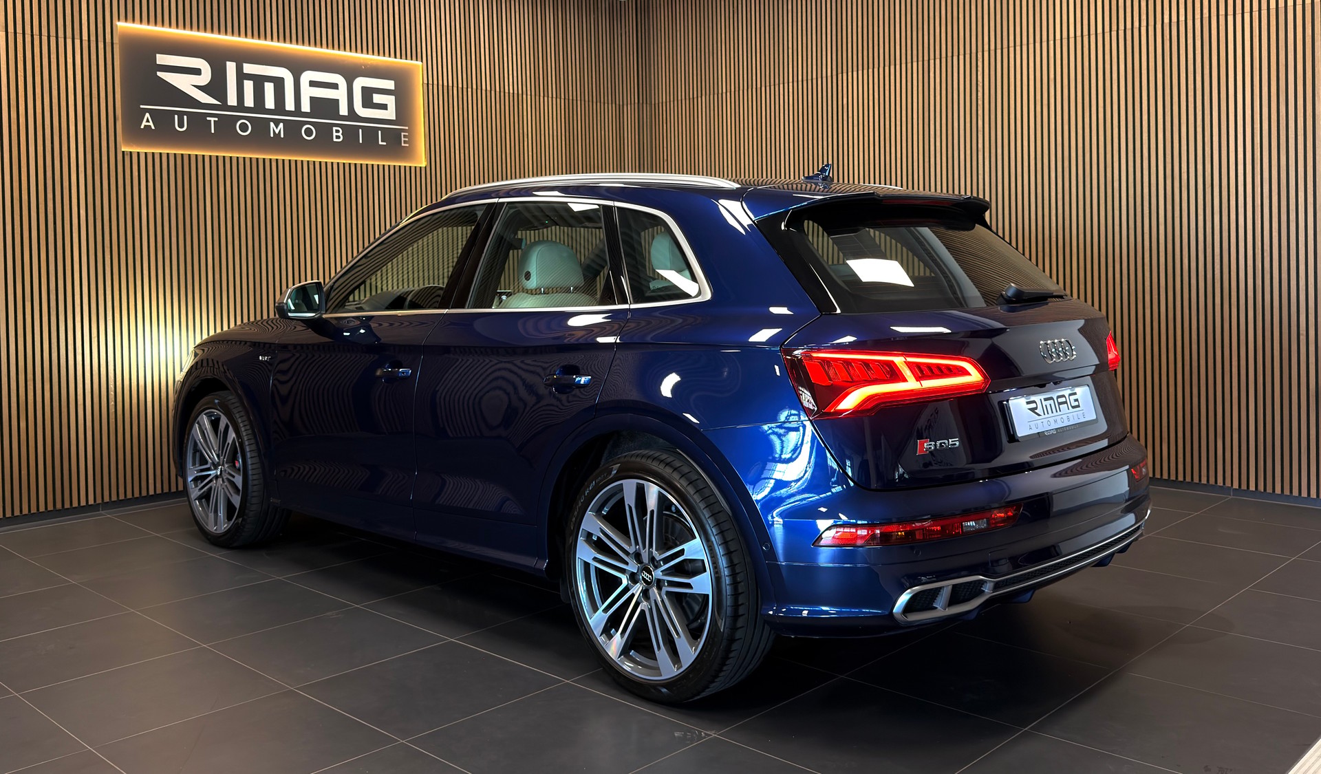 AUDI SQ5 3.0 TFSI quattro S-tronic | Vollausstattung | Frisch ab Service | MFK | CarVertical | Massagesitze-image-10