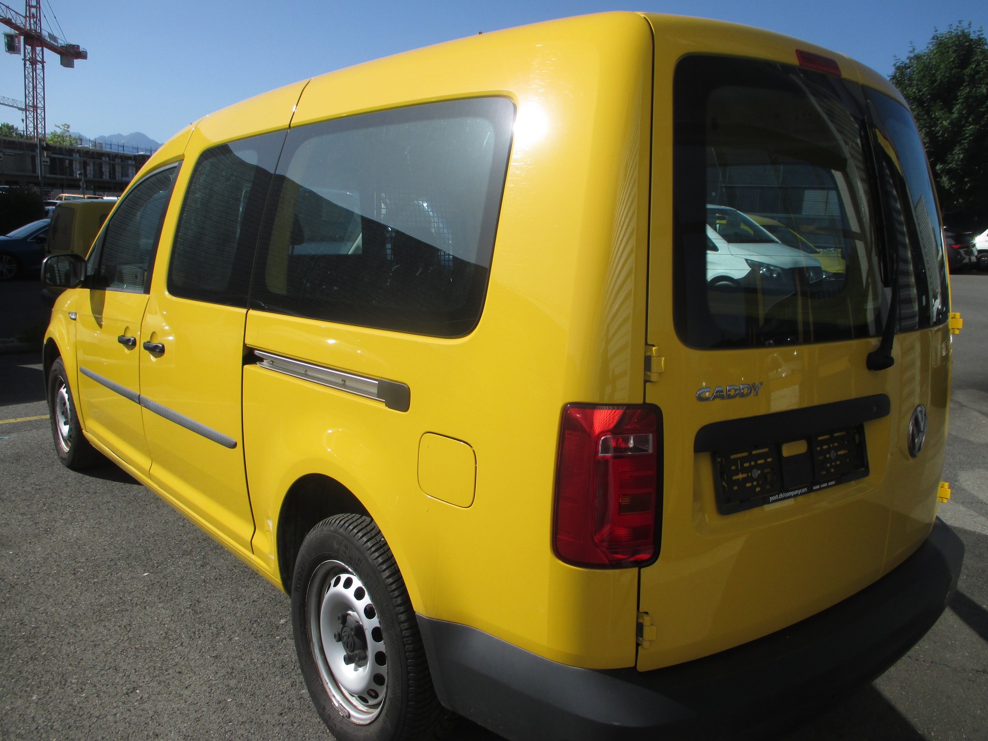VW Caddy Maxi 1.0TSI BlueMotion Technology-image-6