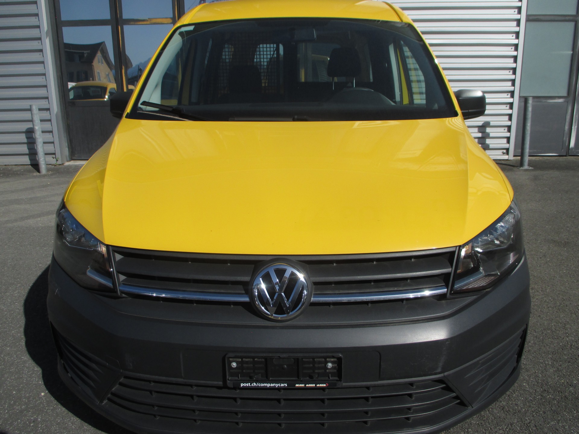 VW Caddy Maxi 1.0TSI BlueMotion Technology-image-1