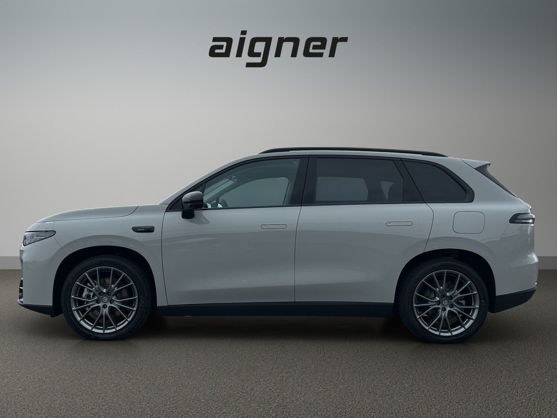 LEAPMOTOR C10 EV AWD-image-1