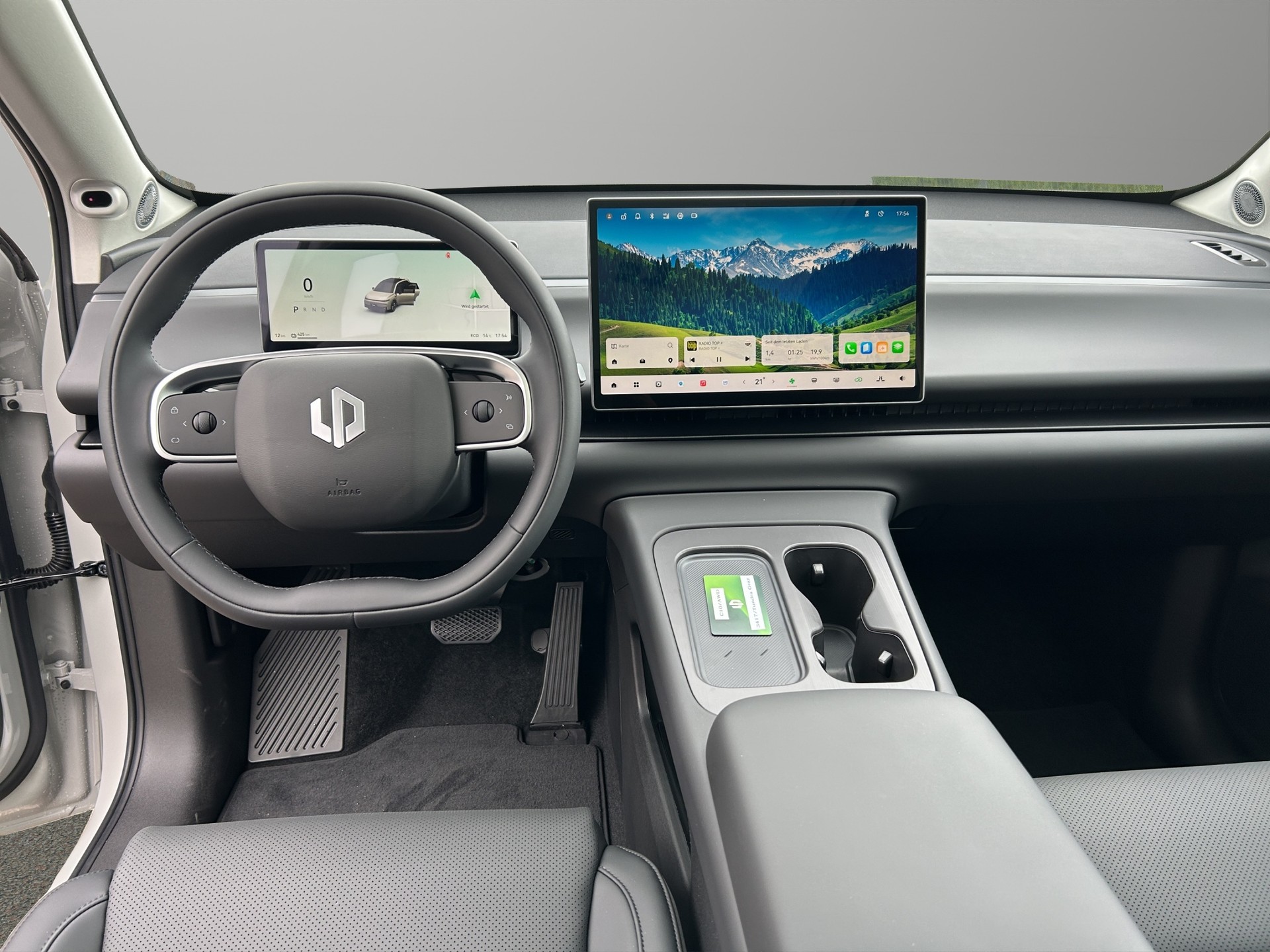 LEAPMOTOR C10 EV AWD-image-7