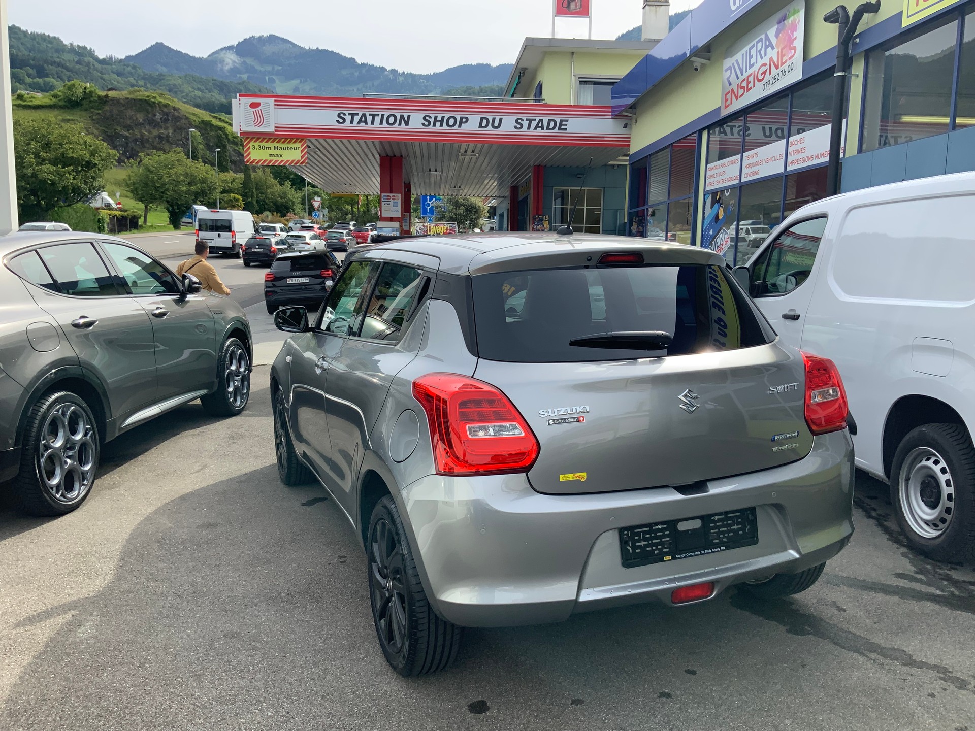 SUZUKI Swift 1.2 Compact Top 4x4 Hybrid-image-10