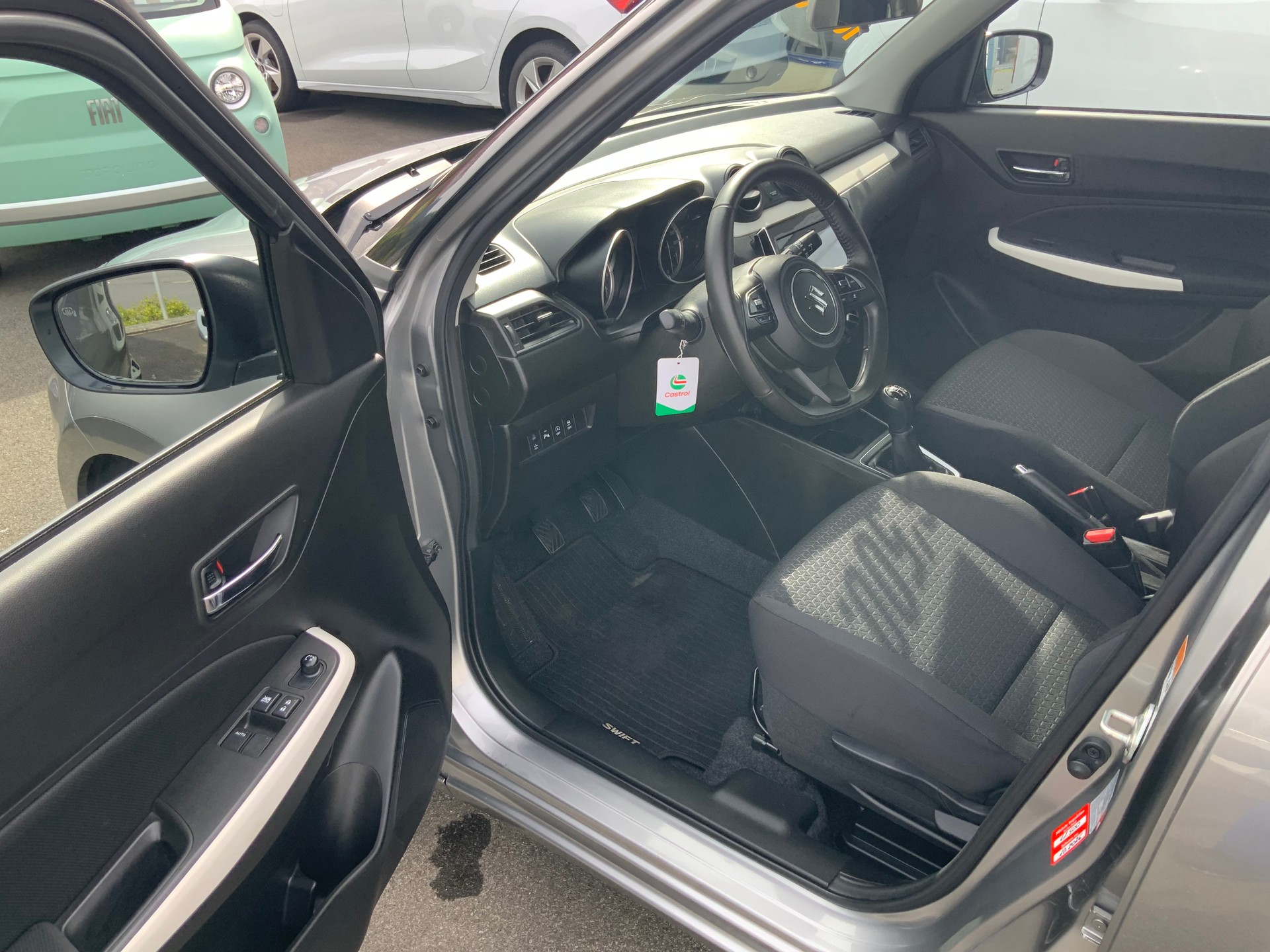 SUZUKI Swift 1.2 Compact Top 4x4 Hybrid-image-9