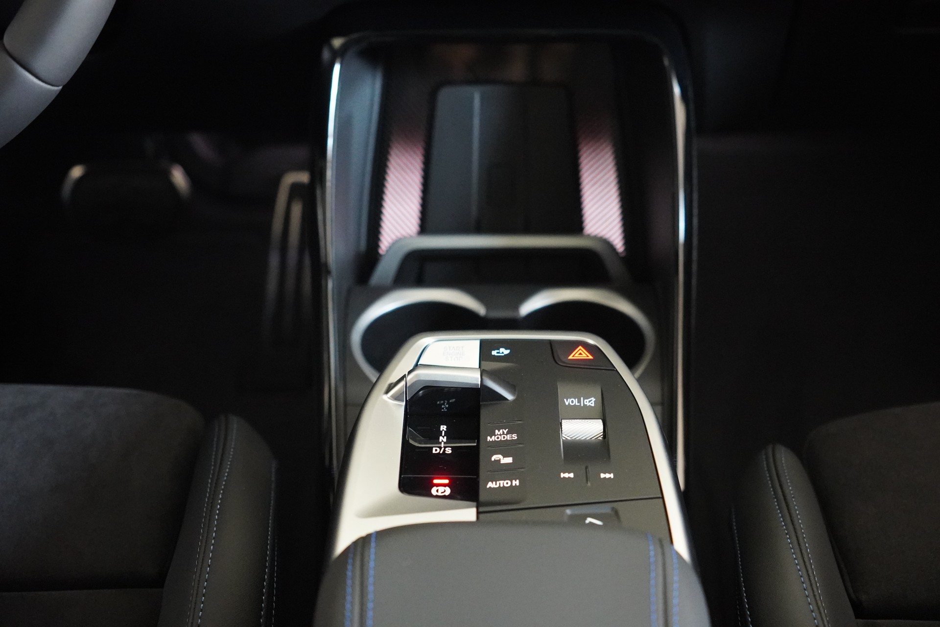 BMW X1 xDrive M35i-image-19