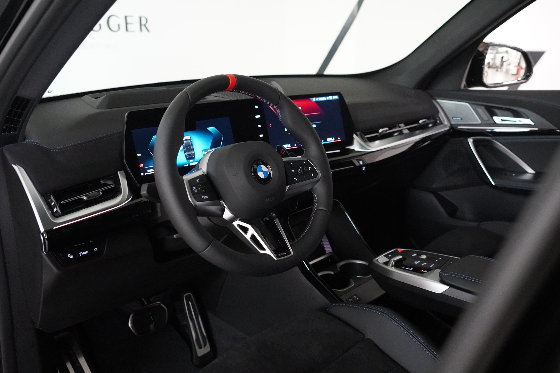 BMW X1 xDrive M35i-image-24