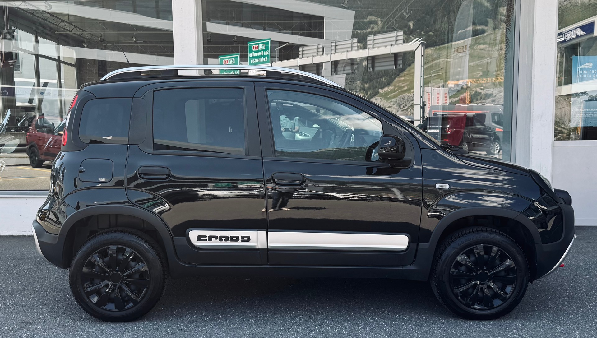 FIAT Panda 0.9 Twinair Turbo Cross 4x4-image-1