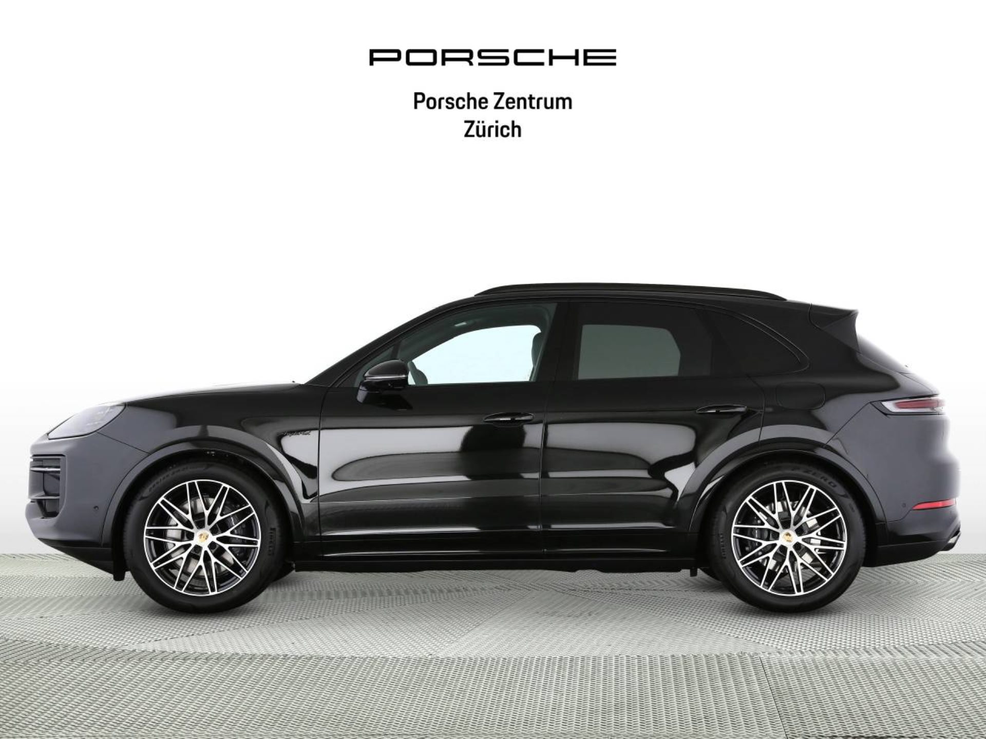 PORSCHE Cayenne E-Hybrid Black Edition-showroom-element-1