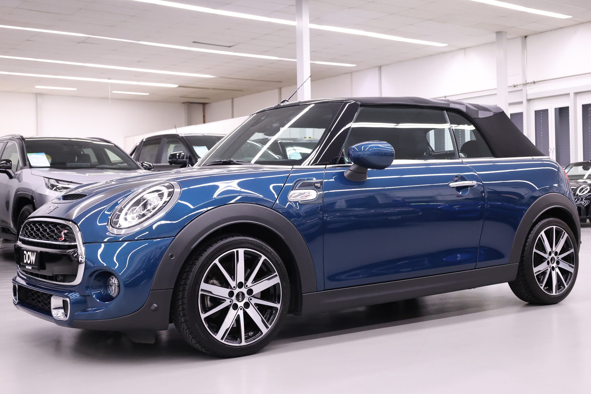 MINI Cabrio F57 2.0i Cooper S SDKG-showroom-element-3