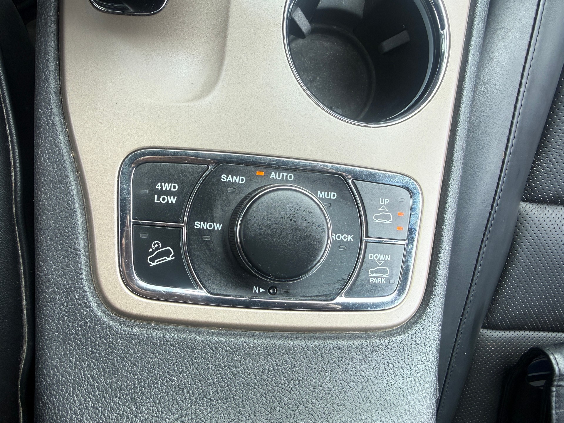 JEEP Grand Cherokee 3.0 CRD Summit Automatic-image-10