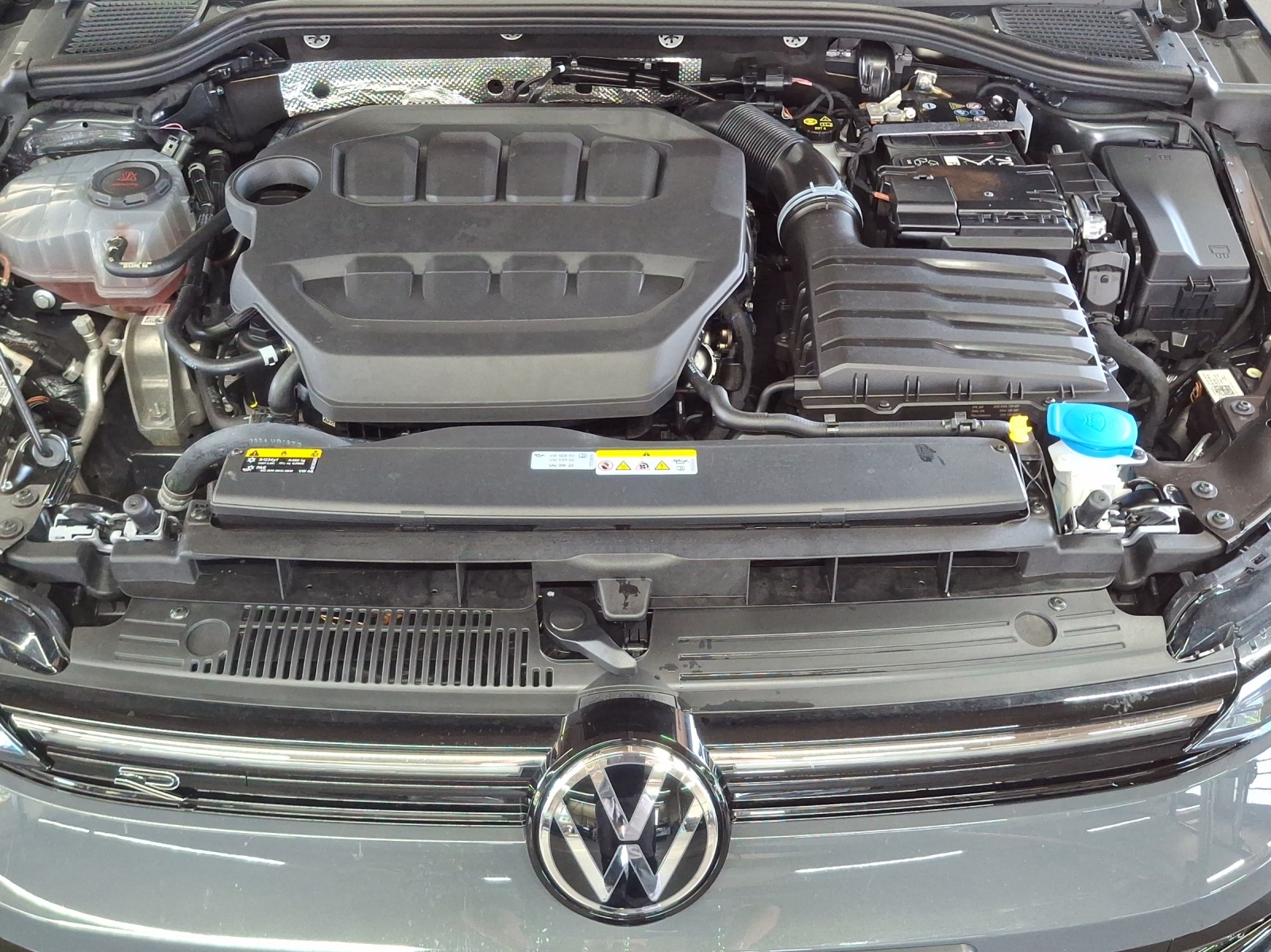 VW Golf Variant 2.0 TSI R-Line DSG 4 Motion-image-15