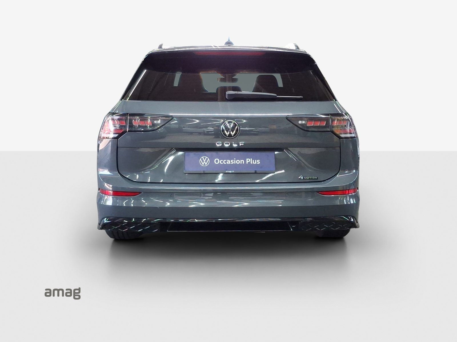 VW Golf Variant 2.0 TSI R-Line DSG 4 Motion-image-3