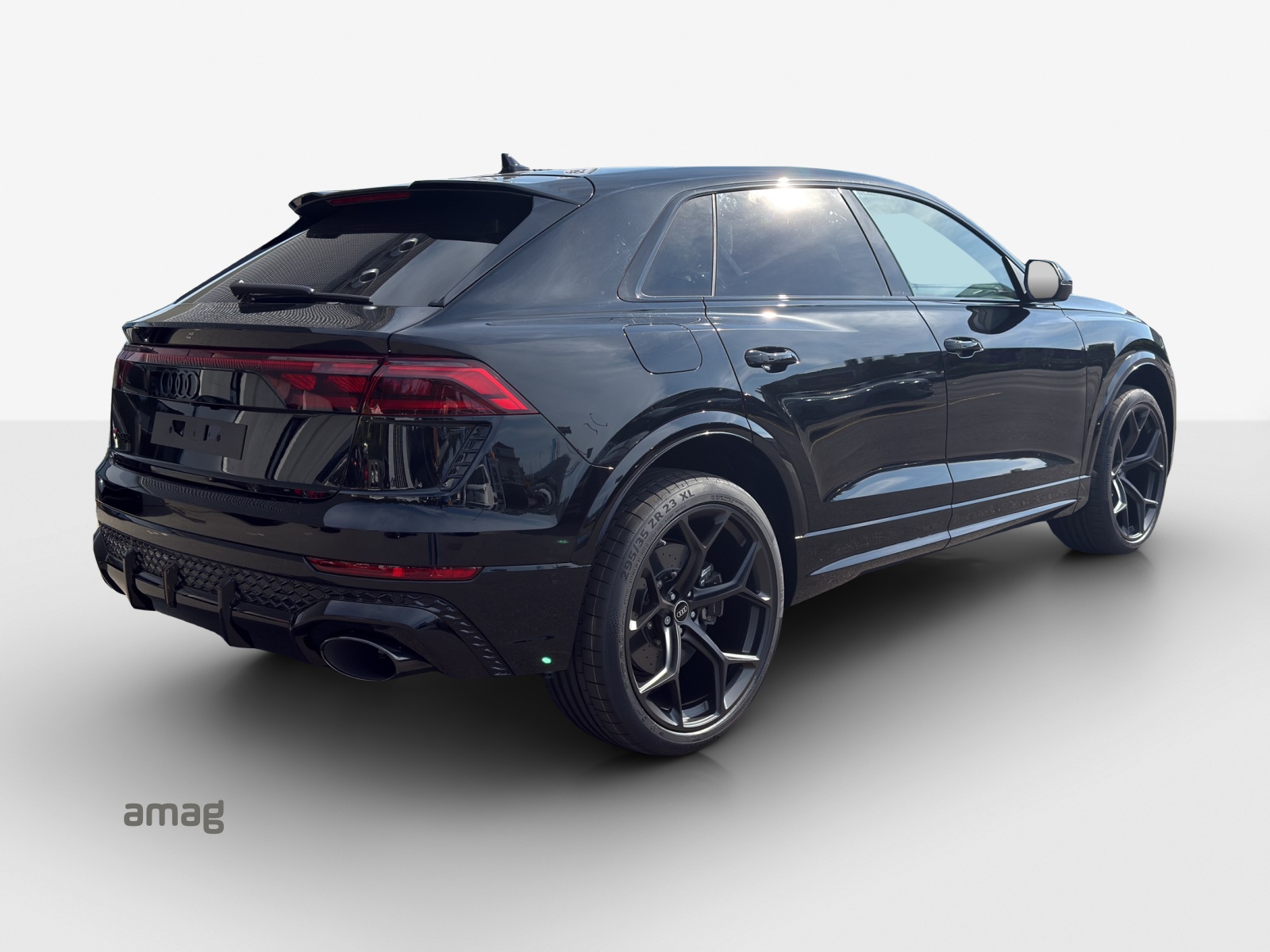 AUDI RSQ8 performance quattro-image-4