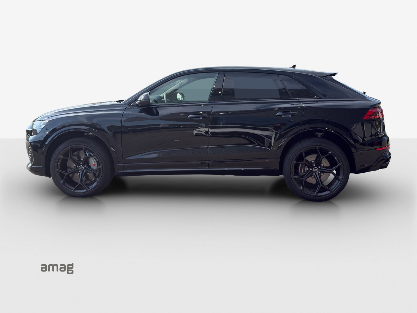 AUDI RSQ8 performance quattro-image-1
