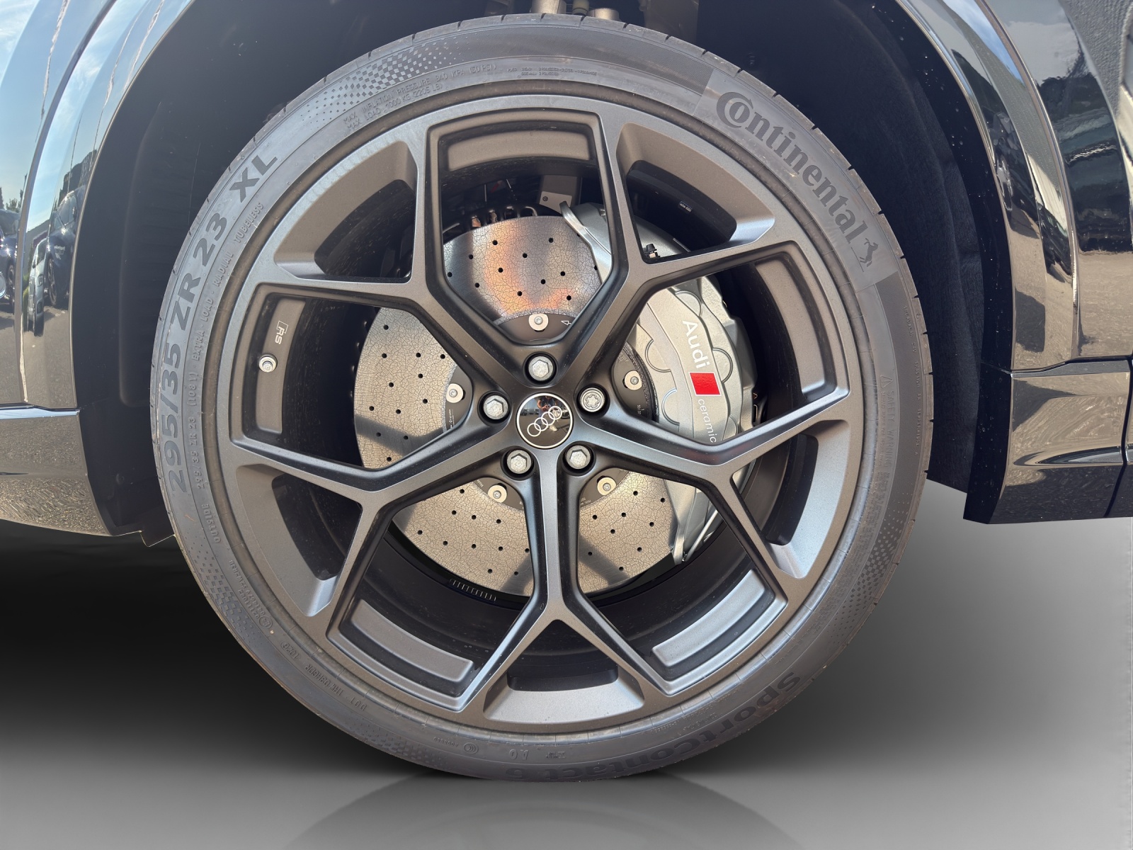 AUDI RSQ8 performance quattro-image-14