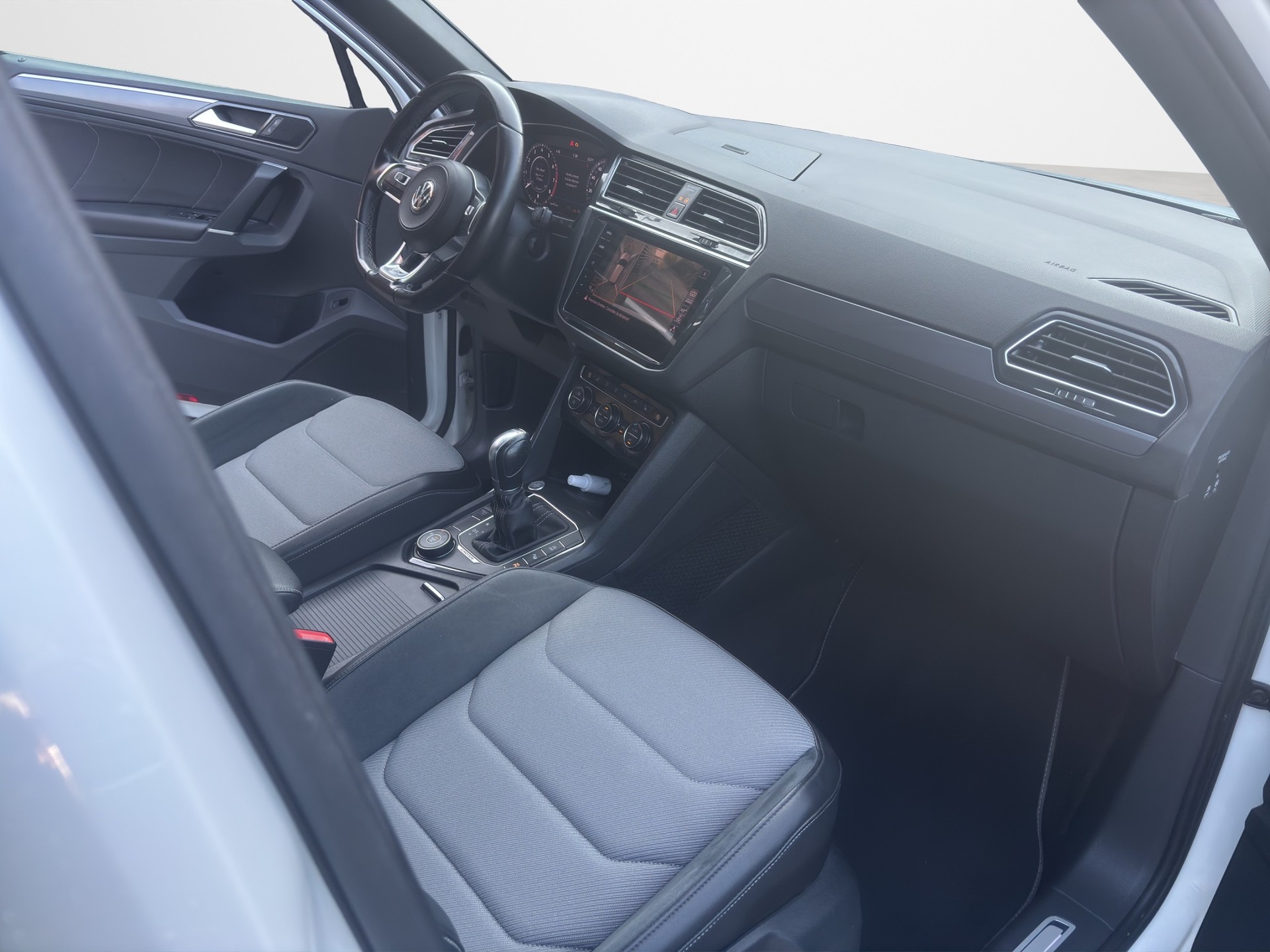 VW Tiguan 2.0TSI Highline 4Motion DSG-image-13