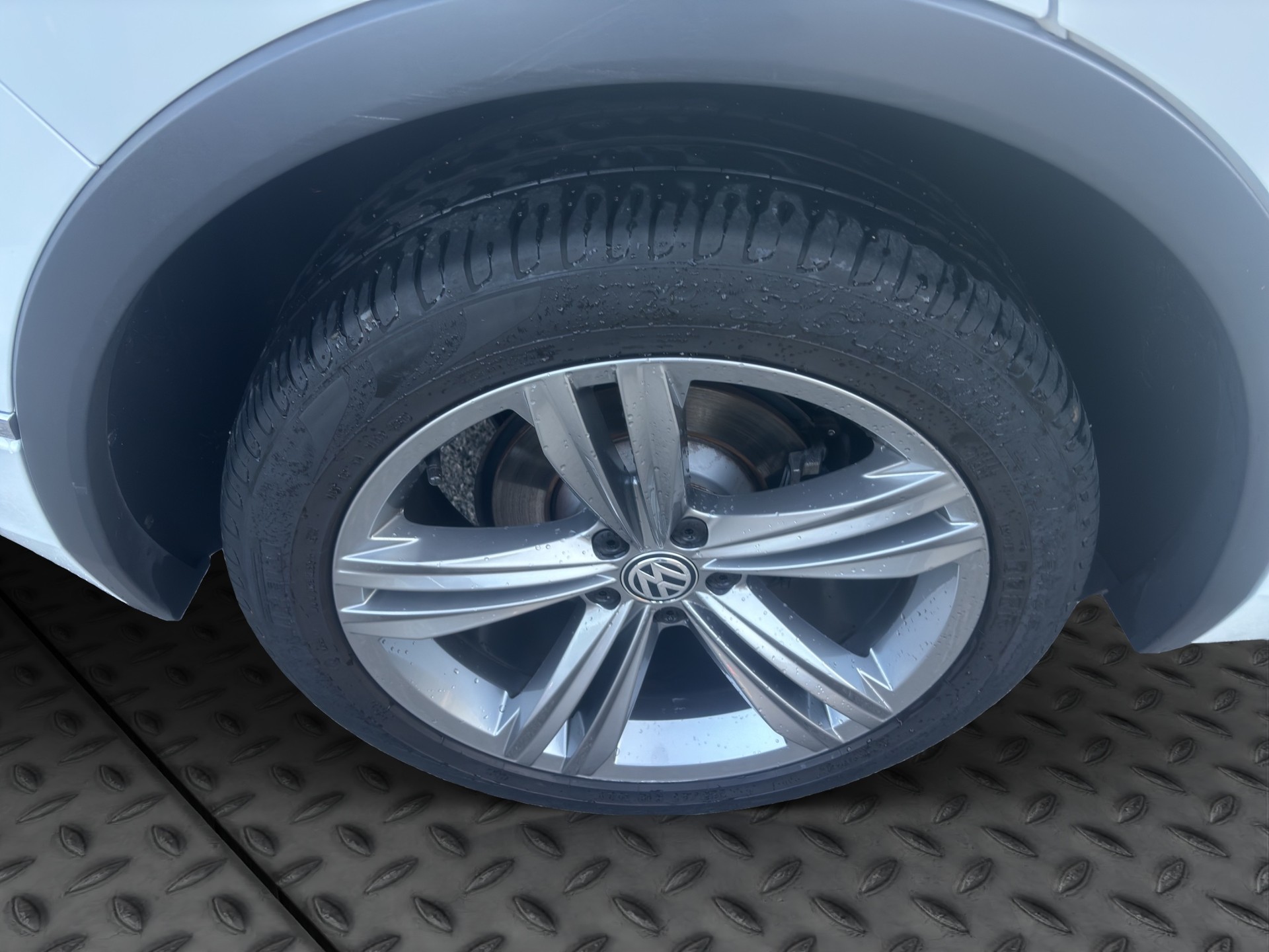 VW Tiguan 2.0TSI Highline 4Motion DSG-image-16