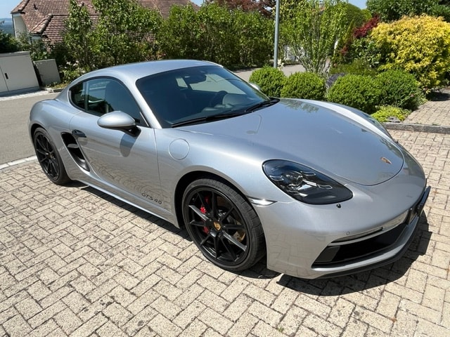 PORSCHE 4.0 GTS-image-0