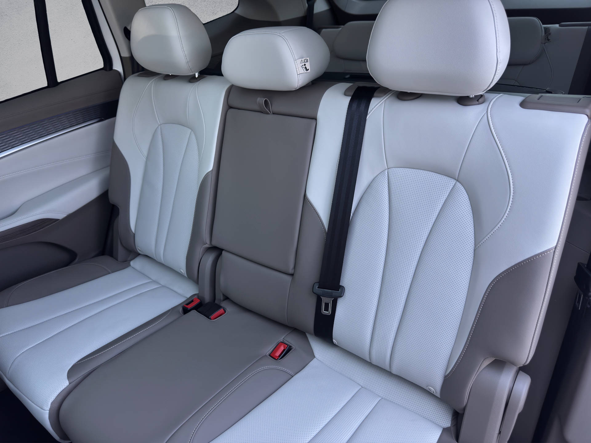 MG S9 1.5 PHEV Premium-image-11