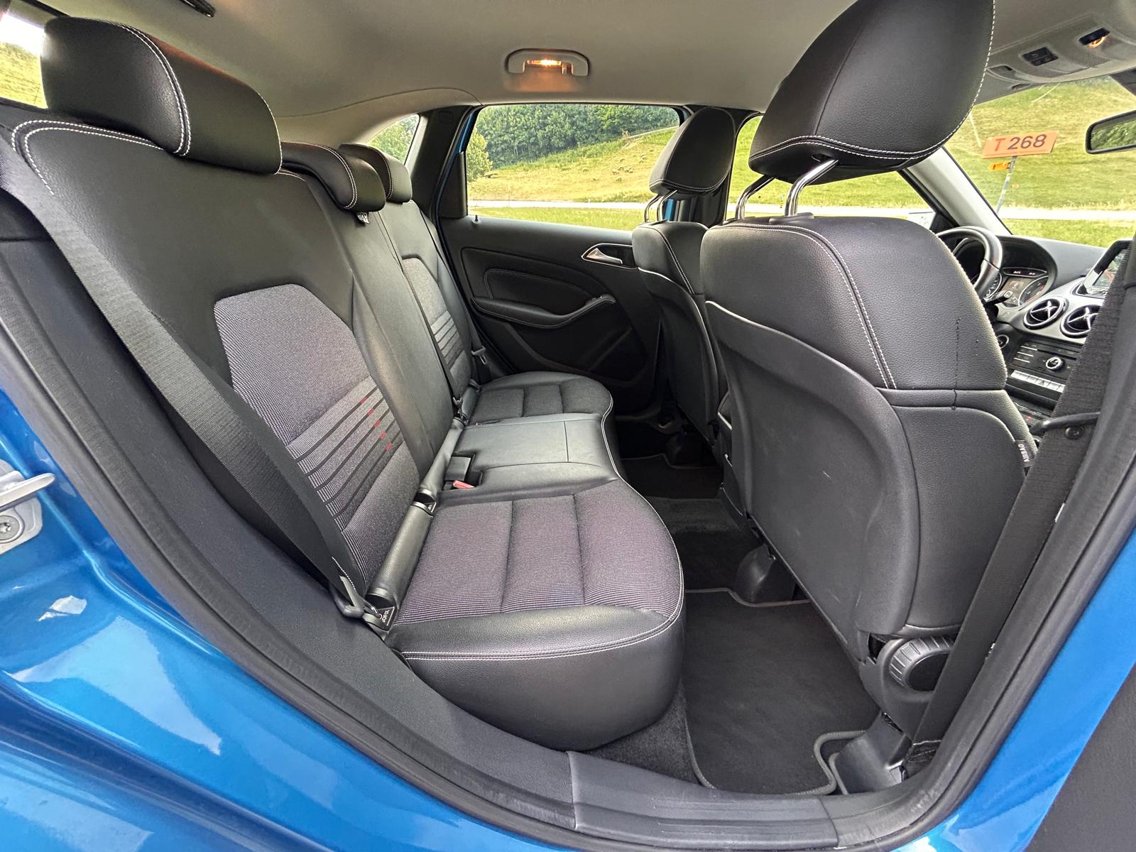MERCEDES-BENZ B 220 CDI Swiss Star Edition Urban 4Matic 7G-DCT-image-9