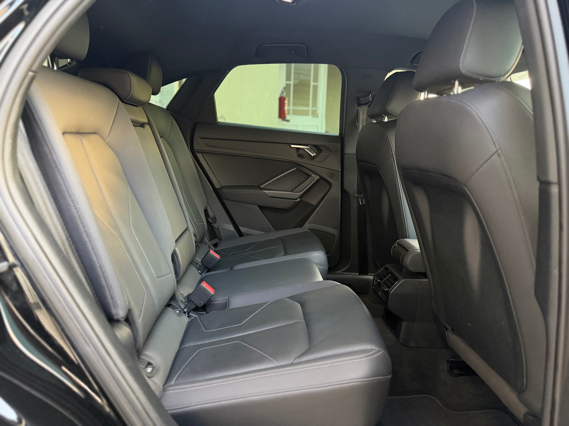 AUDI Q3 Sportback 45 TFSI S line quattro S-tronic-image-13