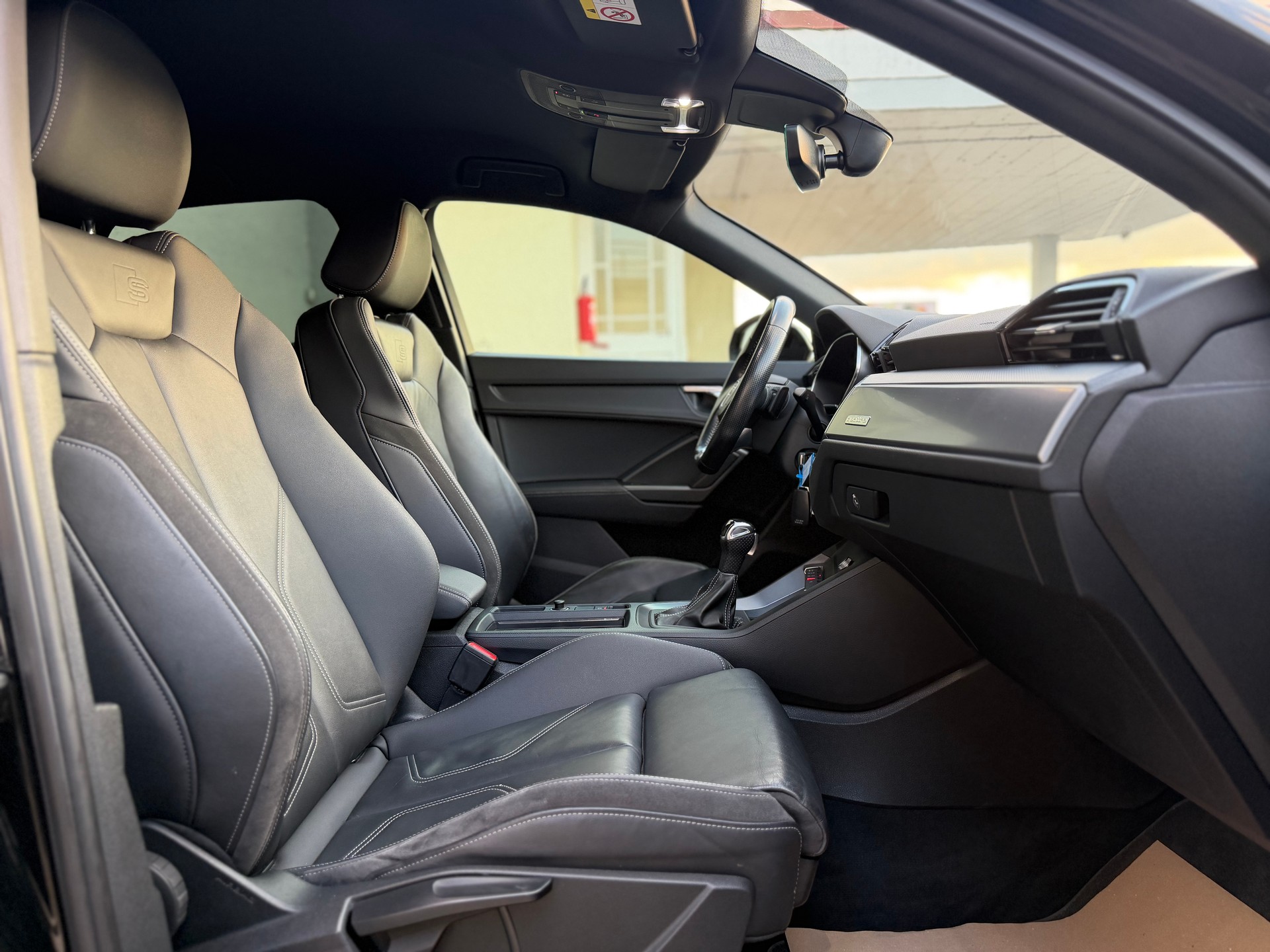 AUDI Q3 Sportback 45 TFSI S line quattro S-tronic-image-14