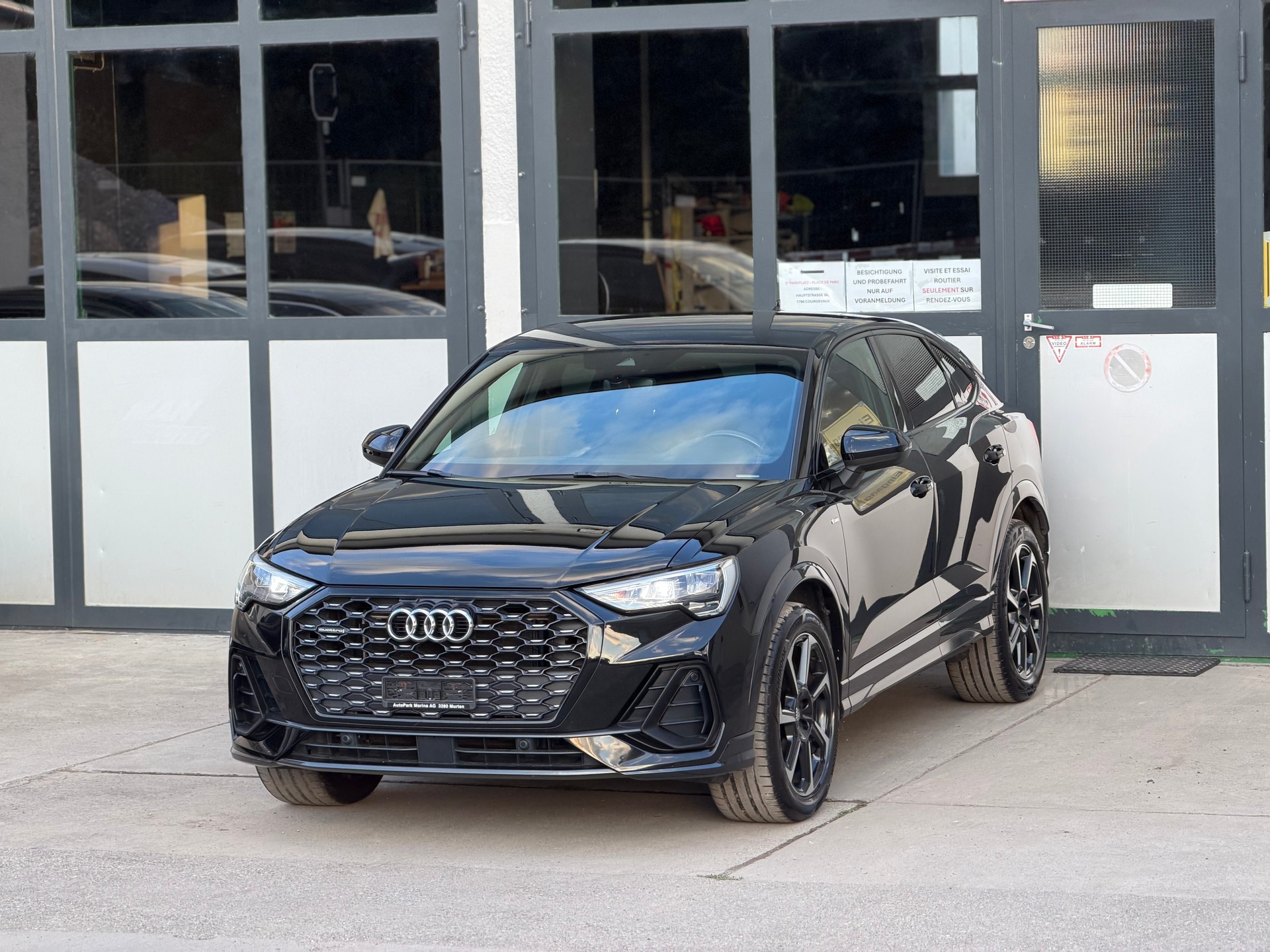 AUDI Q3 Sportback 45 TFSI S line quattro S-tronic-image-1