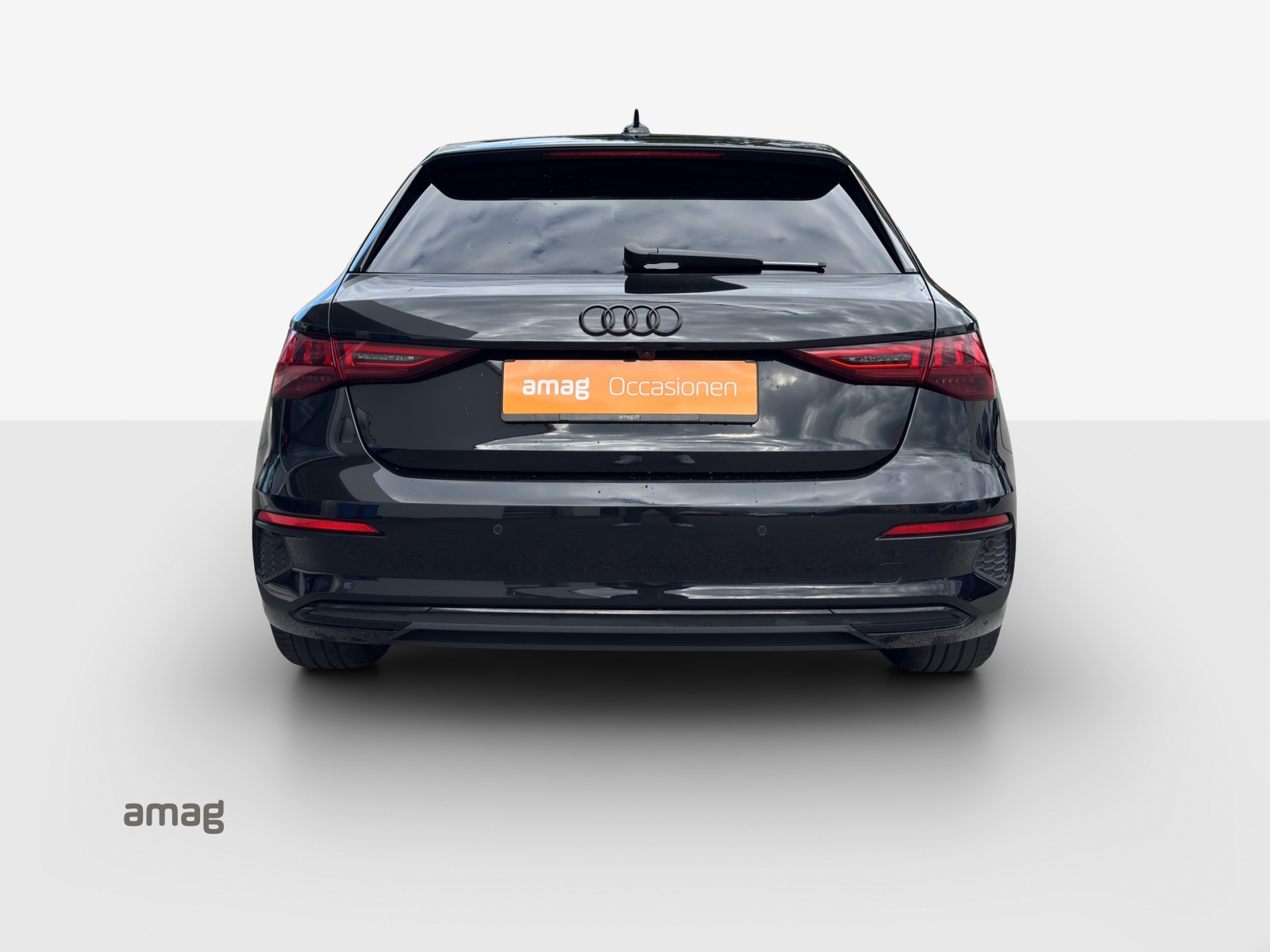 AUDI A3 Sportback 35 TFSI advanced Attraction S-tronic-showroom-element-3