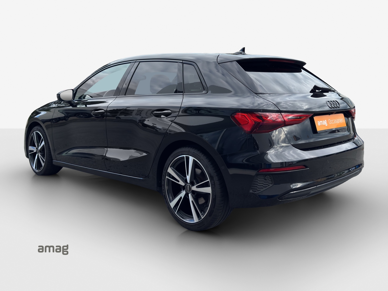 AUDI A3 Sportback 35 TFSI advanced Attraction S-tronic-showroom-element-2