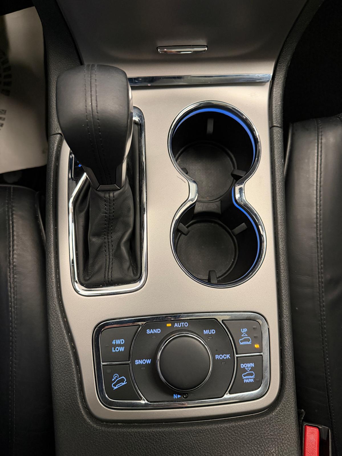 JEEP Grand Cherokee 3.0 CRD 250 Summit-image-19