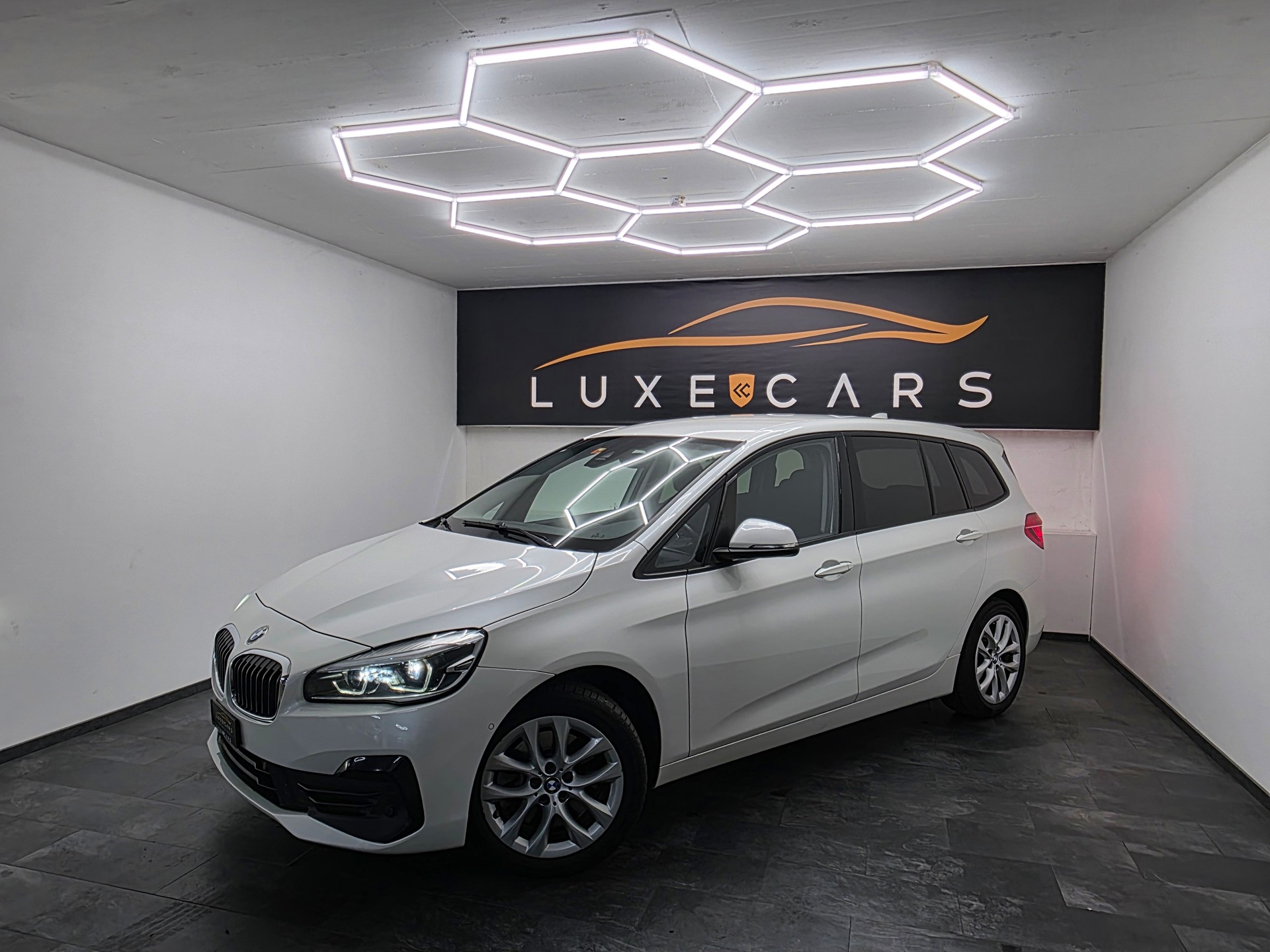 BMW 218d xDrive Gran Tourer Swiss Adv. Sport Stept.*FRISCH MFK*TOP AUSSTATTUNG*ACC*KEYLESS*LED*-image-5