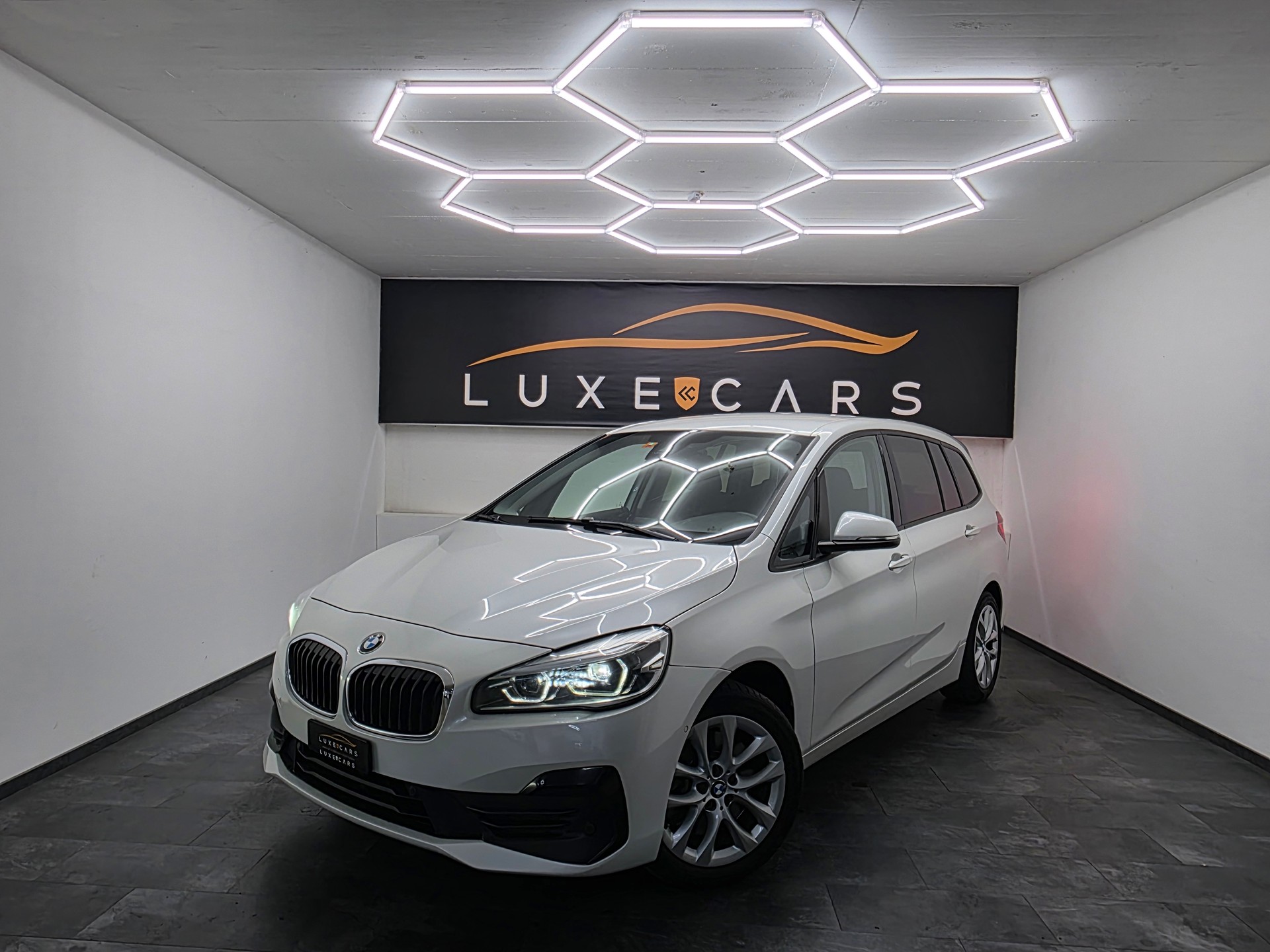 BMW 218d xDrive Gran Tourer Swiss Adv. Sport Stept.*FRISCH MFK*TOP AUSSTATTUNG*ACC*KEYLESS*LED*-image-4