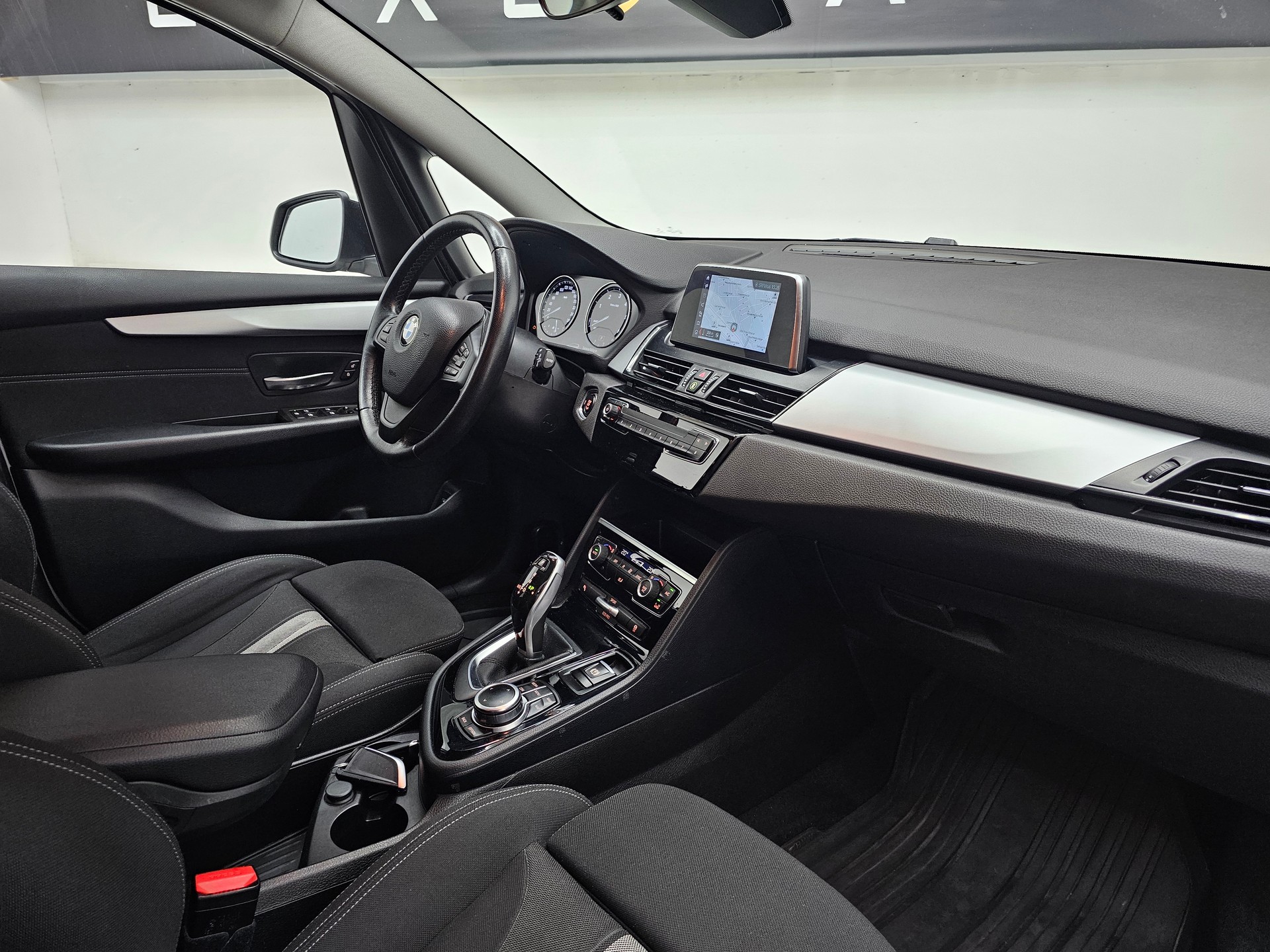 BMW 218d xDrive Gran Tourer Swiss Adv. Sport Stept.*FRISCH MFK*TOP AUSSTATTUNG*ACC*KEYLESS*LED*-image-11