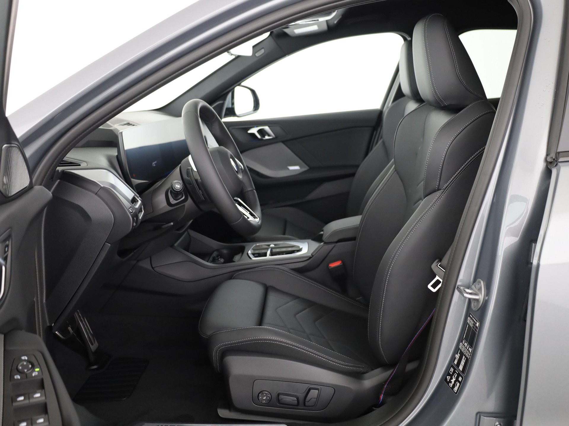 BMW 123 xDrive-image-4