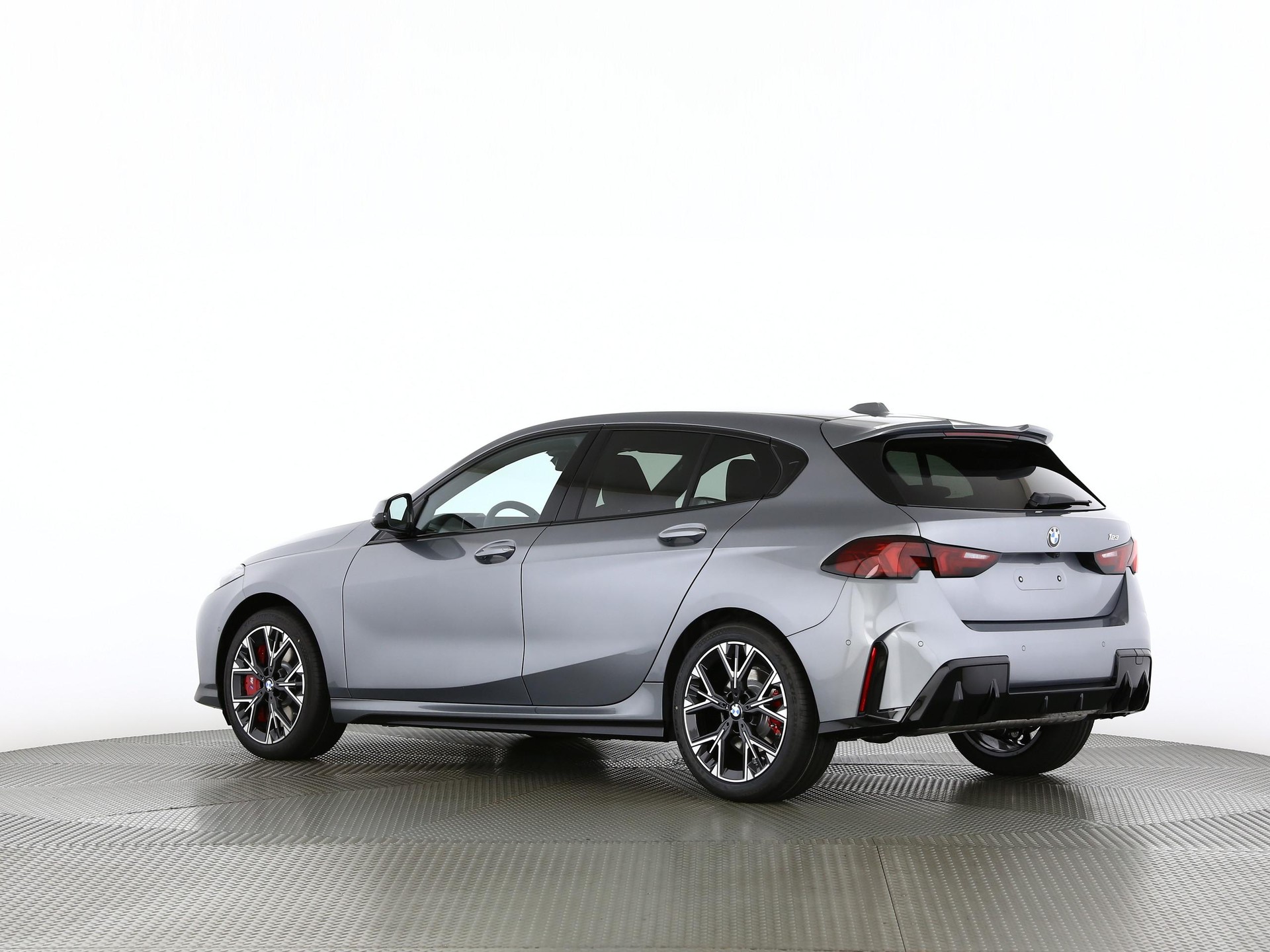BMW 123 xDrive-image-14