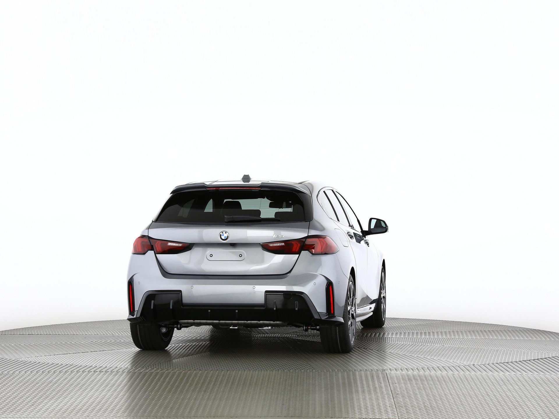 BMW 123 xDrive-image-17
