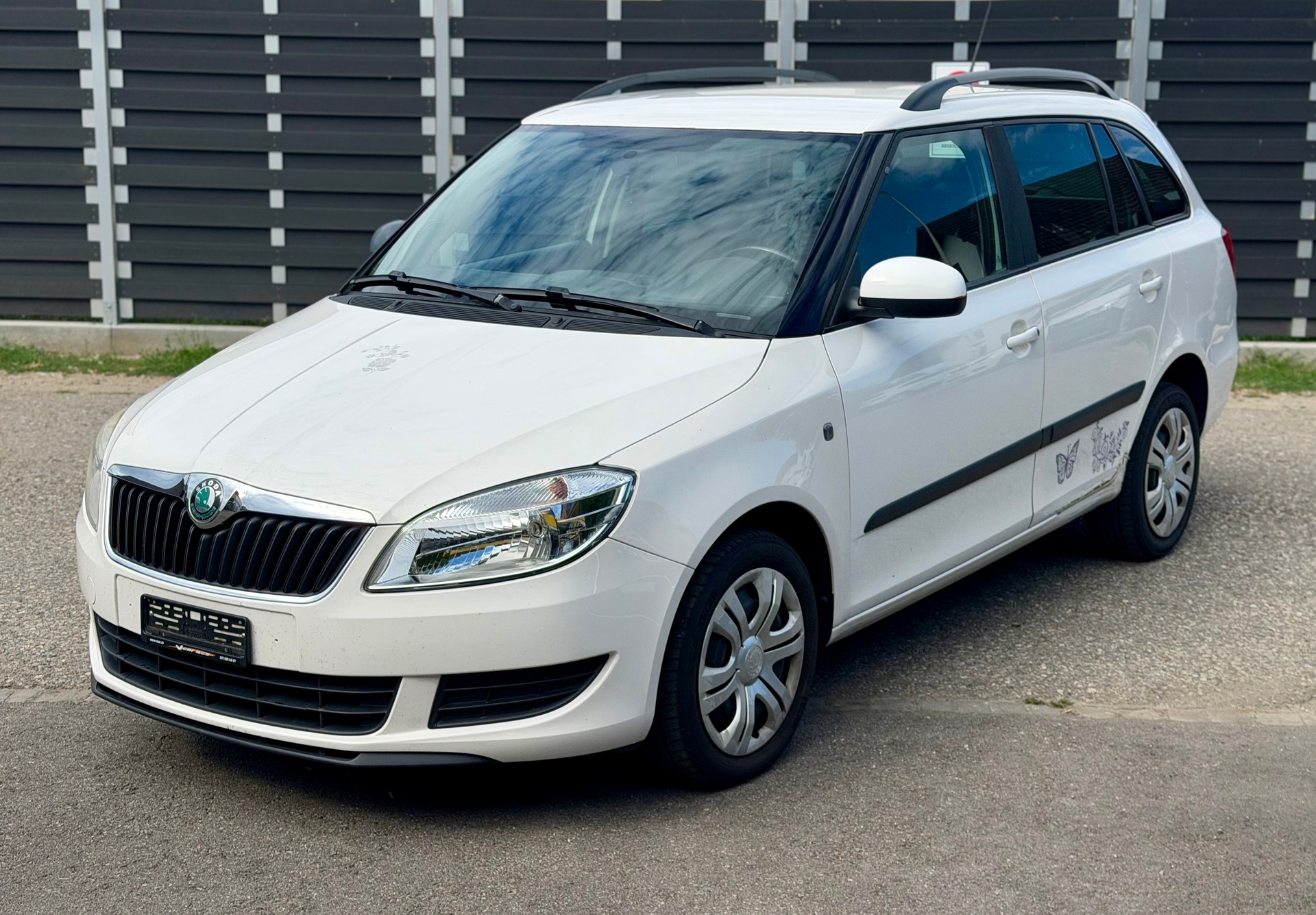 SKODA Fabia 1.6 TDI Ambiente-image-2