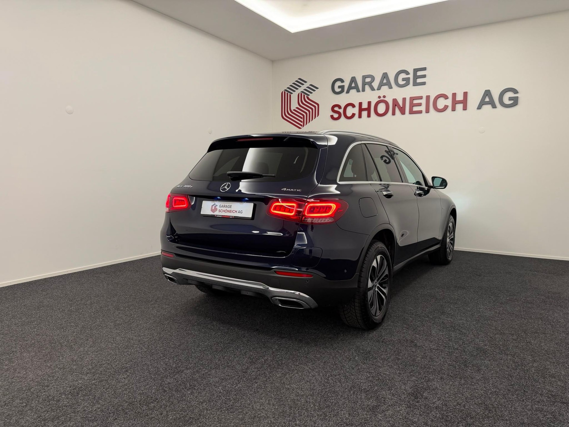 MERCEDES-BENZ GLC 300 e 4m-image-4
