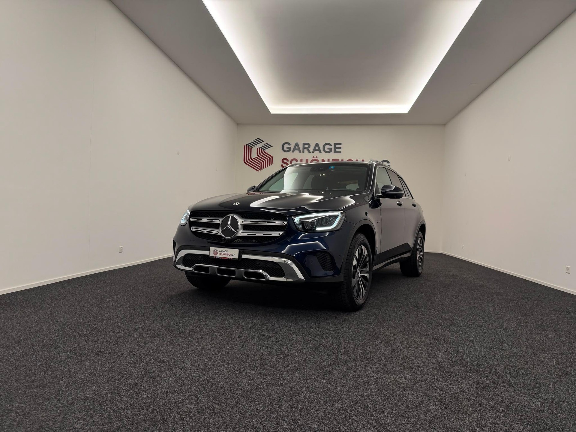 MERCEDES-BENZ GLC 300 e 4m-image-0