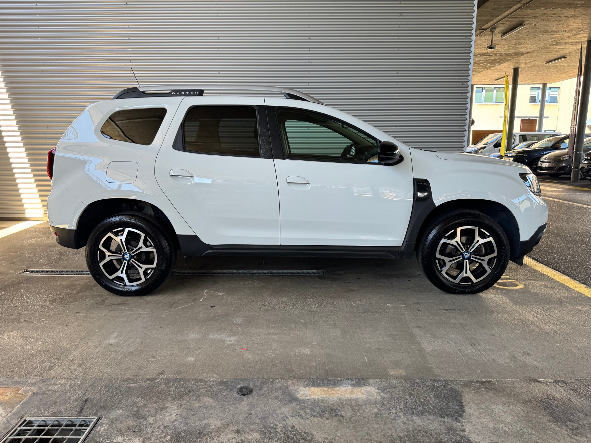 DACIA Duster 1.3 TCe 150 Celebration-image-2