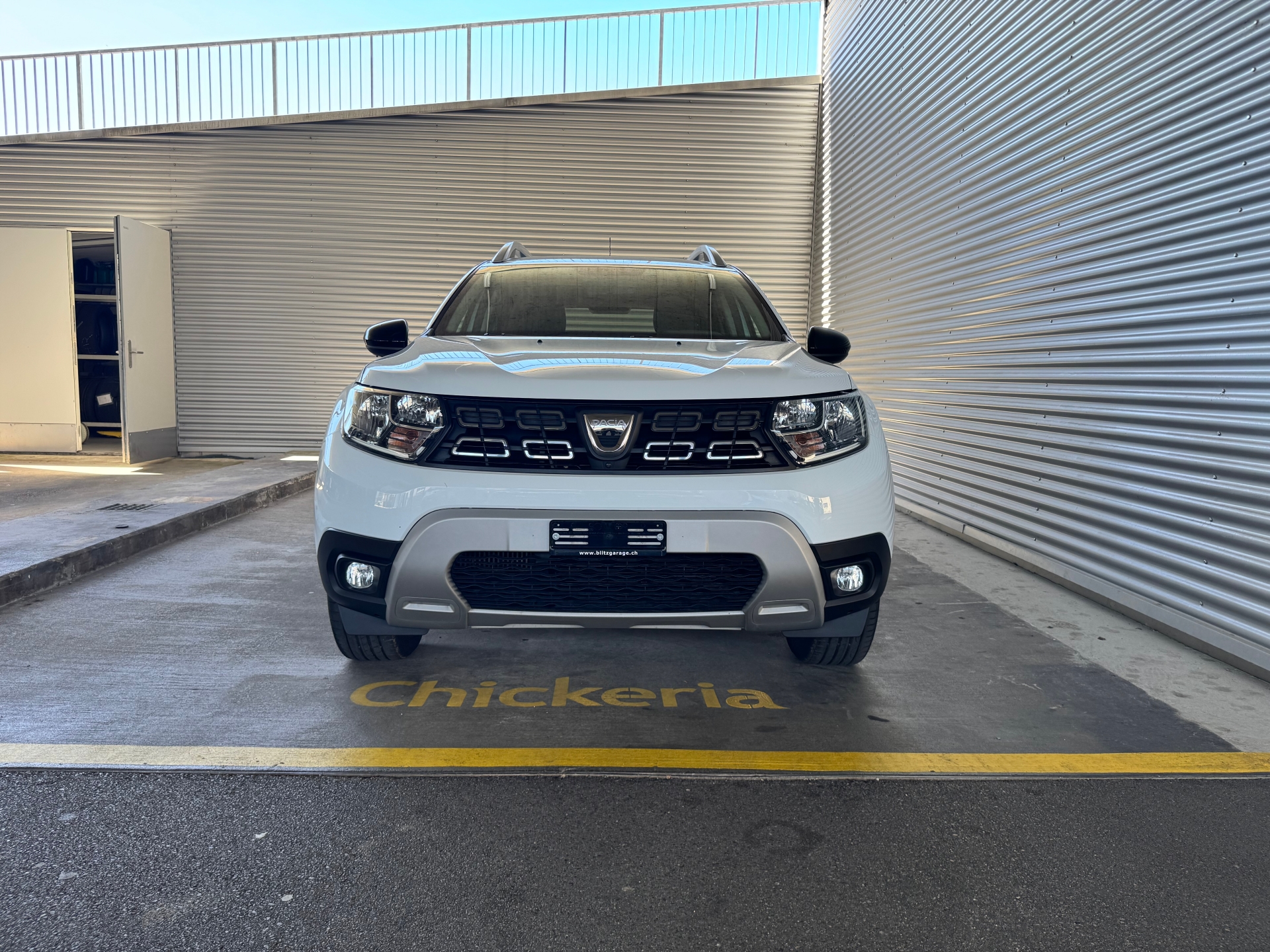 DACIA Duster 1.3 TCe 150 Celebration-image-1