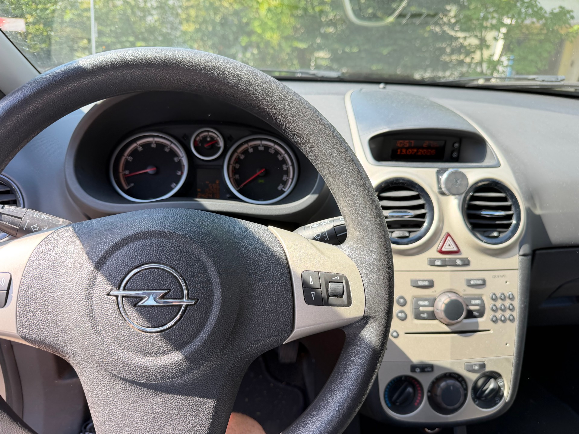 OPEL Corsa 1.2 TP Enjoy-image-7